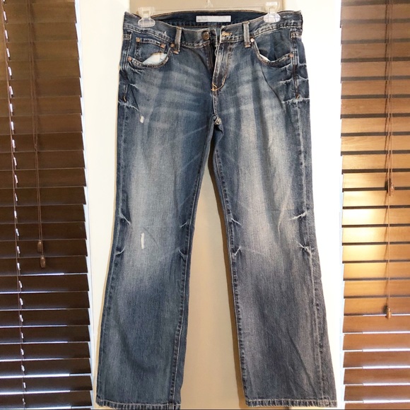 Old Navy Denim - Old Navy size 12 distressed jeans
